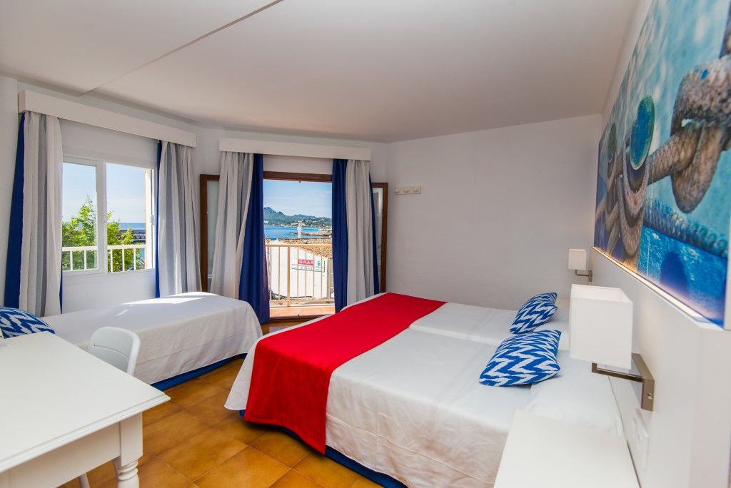 Hostal Cala Ratjada المظهر الخارجي الصورة